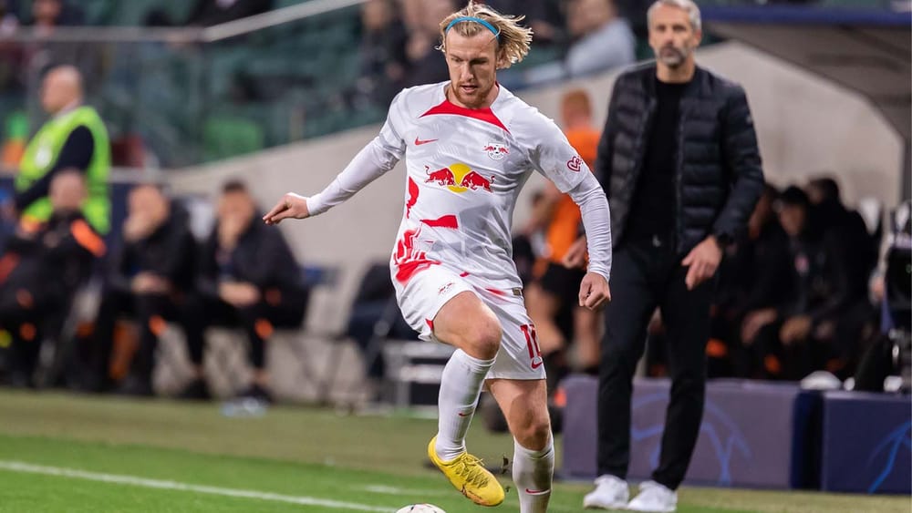 Emil Forsberg of RB Leipzig controlling a soccer bal