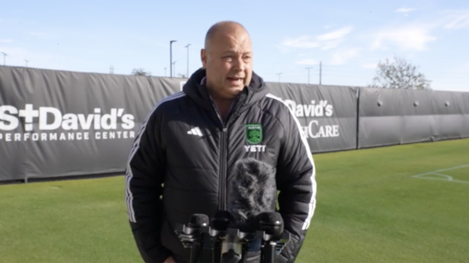 Rodolfo Borrell at training